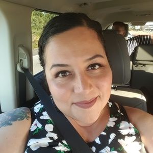 Meet your Posher, Alicia